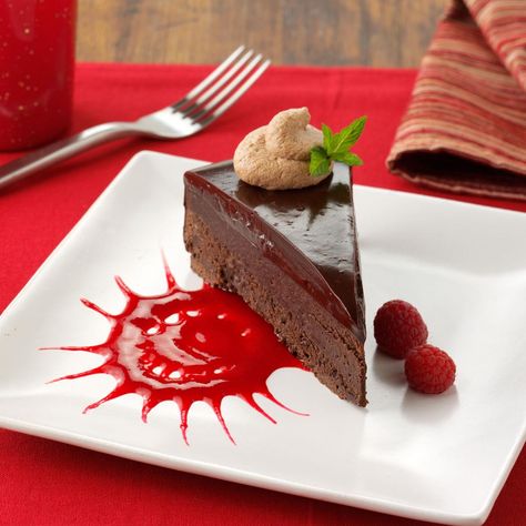 Chocolate Raspberry Ganache Cake, Raspberry Sauce Recipe, Chocolate Decadence, Chocolate Ganache Cake, Ganache Cake, Thanksgiving Week, Chocolate Raspberry Cake, Chocolate Whipped Cream, Prescott Arizona