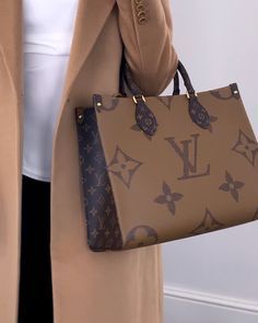 Louis Vuitton Onthego Gm, Louis Vuitton On The Go Tote, Onthego Louis Vuitton Outfit, Louis Vuitton On The Go Tote Outfit, On The Go Louis Vuitton Bag, Lv On The Go Tote, Onthego Louis Vuitton, Best Louis Vuitton Handbags, Louis Vuitton Handbags Prices