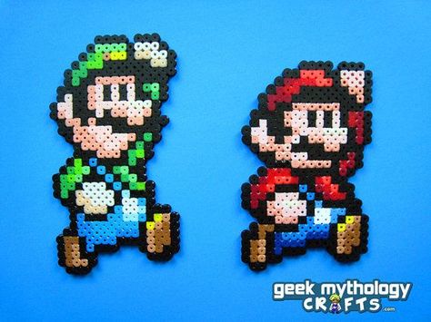 Super Mario Bros. 2 sprites Perler Bead Luigi, Hama Beads Mario, Hama Mario, Mario Crafts, Hamma Beads Ideas, Super Mario And Luigi, Pixel Beads, Art Perle, Hama Beads Design