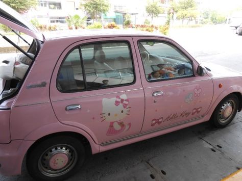 Pink Motorcycle, Hello Kitty Car, Hello Kitty Aesthetic, Pink Car, Va Va Voom, Hello Kitty Items, Pretty Cars, Cute Cars, My Ride