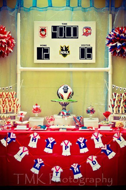 This is a party after my own heart - well, except for the Roosters and the Dragons! Go Tigers!!! Football Birthday Party Ideas, American Football Party, Rugby Party, Birthday Football, Grown Up Parties, Soccer Birthday Parties, Dad Birthday Cakes, Football Birthday Party, Birthday Party Set