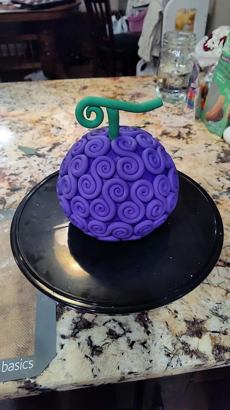 GumGum Devil fruit Cake Anime Birthday Cake Ideas One Piece, One Piece Dessert, Blox Fruit Cake, Zoro One Piece Cake, Anime Bday Cake, One Piece Torte, Anime Birthday Cake Ideas, One Piece Anime Cake, Anime Cake Ideas