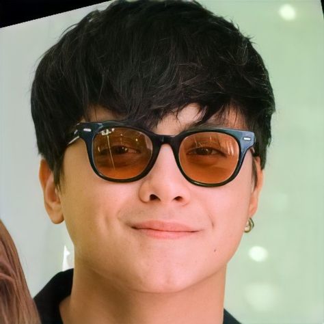 Daniel Padilla Sunglasses, Orange Sunglasses, Daniel Johns, Daniel Padilla, John Ford, Red Glasses, Recording Artists, Soap Opera, Square Sunglasses Men