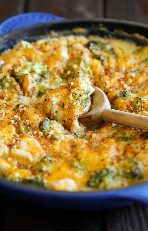 Broccoli Quinoa Casserole - Damn Delicious Broccoli Quinoa Casserole, Broccoli Quinoa, Quinoa Casserole, Think Food, Quinoa Recipes, Casserole Dish, I Love Food, Casserole Recipes, Food Dishes