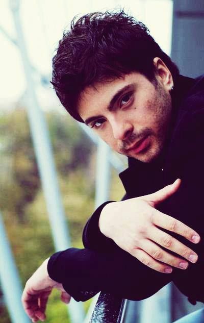 Tose Proeski ♥! Tose Proeski, Music Express, Meditation Techniques, Loving Memory, Macedonia, In Loving Memory, Cool Outfits, Prince, Meditation