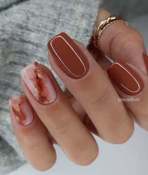 30 Marble Nails That Are Classy & Timeless Short Acrylic Nails Fall 2024, Fall Nails Design 2024, Fall Square Nails Short, Autumn Nails Inspiration, Nail Ideas Marble, Short Gel Nails Fall, Cute Marble Nails, Fall Marble Nails, Nails In White