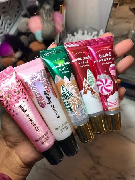 Bath And Body Works Lip Gloss, Rich Rich, Lip Gloss Cosmetics, Bath N Body Works, Lipgloss Lips, Winter Candy Apple, Lip Gloss Collection, Body Hygiene, Bath And Body Work