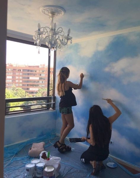 Cloud Painted Walls, Bedroom Murals Aesthetic, Cloud Wall Paint, Clouds Wall Painting, Ideas Para Pintar Paredes Aesthetic, Sky Room, How To Start Painting, Cloud Ceiling, Diy Moss