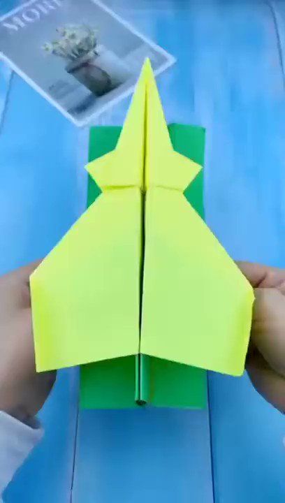 Mainan Diy, Vika Papper, Hadiah Diy, مشروعات العلوم, Paper Craft Videos, Instruções Origami, Seni Dan Kraf, Cool Paper Crafts, Kraf Diy