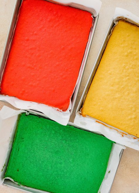 Italian Rainbow Cookies Recipe Easy, Rainbow Cookies Italian, Italian Rainbow Cookies Recipe, Flag Cookies, Rainbow Cookies Recipe, Italian Rainbow Cookies, Rainbow Cookies, Cake Layers, French Pastry