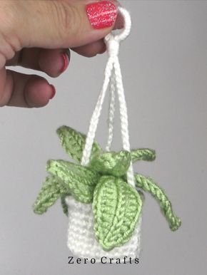 I love these mini crochet hanging plants. I like to use them as a decoration at home, a keychain for my bag, or on the rear view mirror of my car. Do you like it too? The pattern belongs to me. Crochet Succulent Hanging Plant, Crochet Plant Mirror Hanger, Tiny Crochet Hanging Plant, Crochet Car Succulent, Rear View Mirror Plant Hanger, Crochet Plants Hanging, Crochet Plants For Car, Crochet Mini Plant Hanger For Car, Crochet Mini Succulent