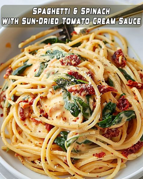 Spaghetti And Spinach, Sun Dried Tomato Cream Sauce, Spaghetti Spinach, Spaghetti With Spinach, Tomato Cream Sauce, Whole Wheat Spaghetti, Deli Food, Spinach Pasta, Spinach Recipes