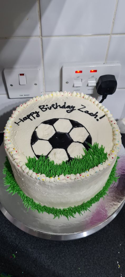 White buttercream, piped green grass buttercream, spinkles, royal icing football, Royal icing lettering, happy birthday Buttercream Football Cake, Grass Buttercream, Royal Icing Lettering, Icing Lettering, Lettering Happy Birthday, Football Birthday Cake, Buttercream Cake Designs, Soccer Cake, White Buttercream