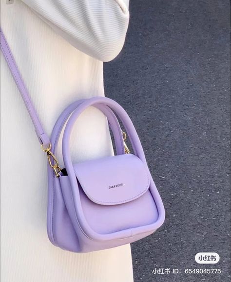 Purple Handbags, Purple Purse, Purple Bag, Purple Reign, Pink Car, Pretty Bags, Lavender Purple, Vision Board, Lilac