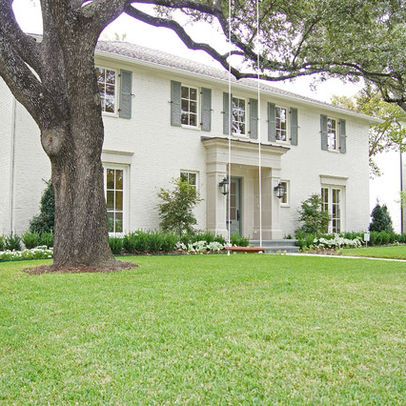 Benjamin Moore Ballet White with Altitude Gray.  Windows match the main house color. Shutters are the lone color. Exterior Paint Combinations, Ballet White, Painted Brick Exteriors, White Exterior Paint, Shutter Colors, White Shutters, Painted Brick House, Paint Color Inspiration, Revere Pewter