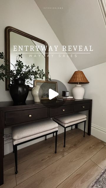 LIZ +  AMY on Instagram: "ENTRYWAY REVEAL!   Finally did something about this empty hallway.   🕊️🕊️comment “styling” and we will dm you a link(check your request folder ) K🕊️🕊️  Our entrance is one of my favorite rooms in our house, the banister and the door and the long hallway, I love it all ❤️ my intentions were to keep it budget friendly, but I did mix in some high-end decor. Who really sticks to a budget😜 most of this is Wayfair (desk, mirror and lamp) the stools and small vase are target. The large vase is McGee and Co and the candle is amber interiors. This solid wood console table fit perfectly, I did change the hardware and it looks like like a completely different table. It’s also on sale for wayday right now. And so is this gorgeous mirror.  Entryway styling, under stairs d Narrow Entryway Table Ideas, Long Entryway Ideas, Mirror And Lamp, Entryway Styling, Slim Console Table, Mirror Entryway, Narrow Entryway Table, Upstairs Landing, Mcgee And Co