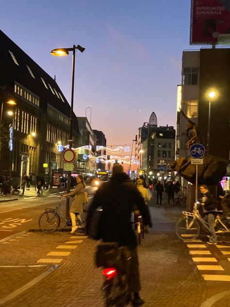 Biking In The City Aesthetic, Simple Life Aesthetic City, City Biking Aesthetic, Walking City Aesthetic, April 2023 Aesthetic, Spring Aesthetic City, City Bike Aesthetic, Nederland Aesthetic, Utrecht Aesthetic