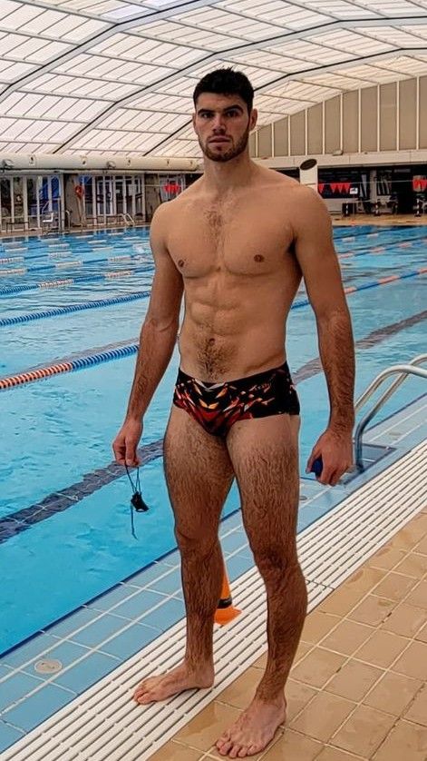 Swimsuit For Men, Speedo Swimsuit, Hunks Men, Hard Men, Body Building Men, Speedos, Hipster Mens Fashion, Guy Pictures, Perfect Man