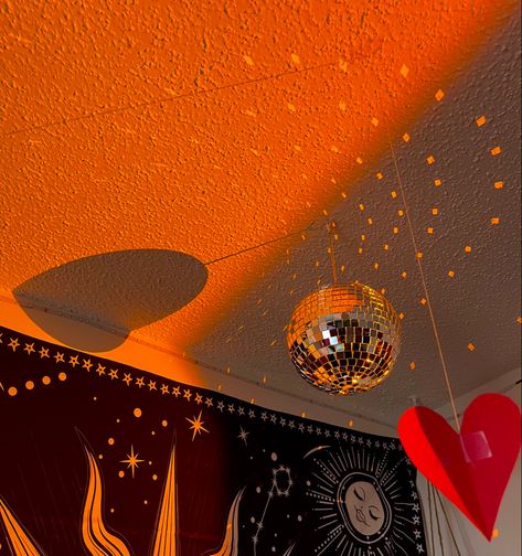 Cute Aesthetic Bedroom, Orange Disco Ball, Disco Ball Aesthetic, Sweet Vibes, Boogie Wonderland, Lamp Cute, Ball Aesthetic, Sunset Lamp, Graduation 2024