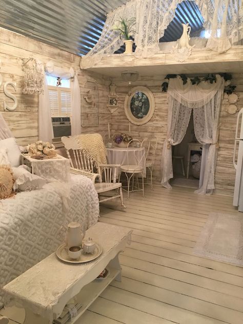 She Shed Living Room, She Shed Farmhouse Style, She’d Home Ideas, She Shed Shabby Chic, She Shed Fireplace, Relaxing She Shed Ideas, Garage To She Shed, She Shed Basement Ideas, She Shed Hangout Ideas