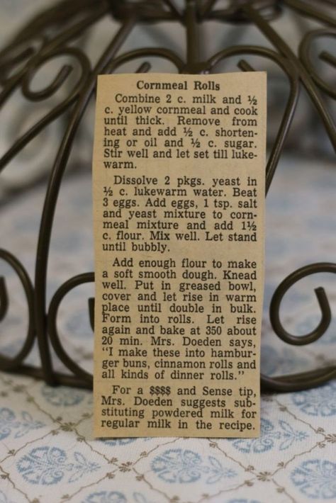 Cornmeal Rolls Vintage Recipe Box 150 Overview These recipe binders were purchased on eBay from a seller located in Valley Springs, South Dakota. There are two small binders that go into the green storage case that Cornmeal Rolls, Green Storage, Vintage Recipe Box, Small Binder, Yeast Rolls, Recipe Binders, Recipe Boards, Rolls Recipe, Biscuit Recipe