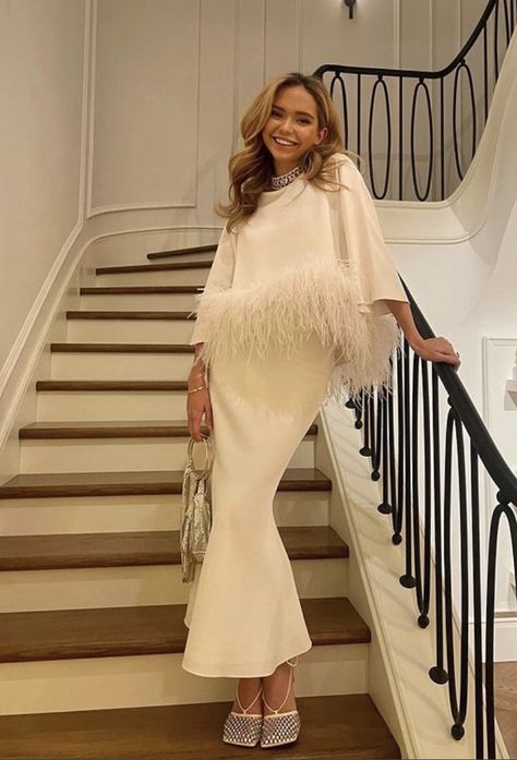 White Winter Party Outfit, Winter White Outfit Dressy, Christmas Glam Outfit, Ankle Length Evening Dress, Feather Prom Dress, Chiffon Party Dress, Flora Dress, Beautiful Prom Dresses, Dresses To Wear