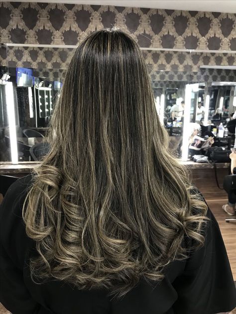 Ash Brown Hair With Highlights, Hair Dye Videos, Babylights Balayage, Blonde Highlights On Dark Hair, Brassy Hair, Peinados Hair Styles, Black Hair Balayage, Haircuts For Medium Length Hair, Brown Hair Inspo