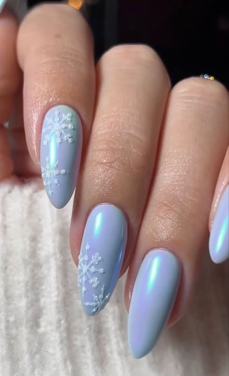 Frozen Nails Winter, Winter Nails Icy Blue, Blue White Snowflake Nails, Iceland Inspired Nails, Periwinkle Christmas Nails, Nails Inspiration December, Nails Holiday Winter, Cool Holiday Nails, Nails Snowflakes Winter