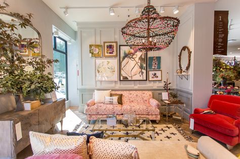 Anthropologie's New Concept Store Is Exactly What You've Been Waiting For Anthropologie Inspired Living Room, Anthropologie Room, Anthropologie Interior, Anthropologie Living Room, Gallery Layout, Anthropologie Decor, Domestic Bliss, Condo Kitchen, Anthropologie Home