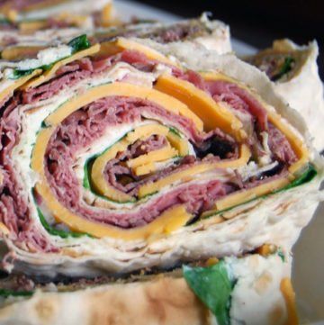 Righteous and roundHye Rollers - Gonna Want Seconds Hye Rollers, Wraps Recipes Easy, Recipe Menu, Sandwich Wraps Recipes, Family Favorite Recipes, Rolled Sandwiches, Panini Sandwiches, Pinwheel Recipes, Tortilla Recipe