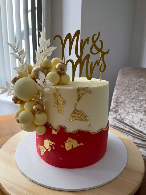 Marriage Dresses, Cakes Without Fondant, 25 Anniversary Cake, Engagement Party Cake, Fondant Cakes Birthday, Decorative Cakes, Red Cake, Bakery Ideas, Indian Dessert