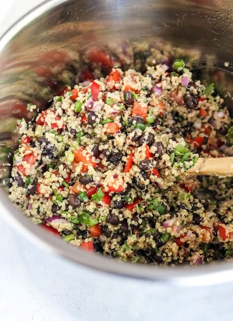 Advanced Recipes, Quinoa Black Bean Salad, Black Quinoa, Best Quinoa, Black Bean Salad Recipe, Instant Pot Quinoa, Easy Meal Prep Lunches, Salad Quinoa, Black Bean Quinoa