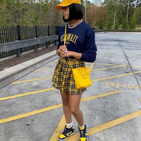 Long Sleeve Suit, Indigo Prints, Plaid Pleated Skirt, Really Cute Outfits, Cute Simple Outfits, Tennis Skirt, Swag Outfits, Type A