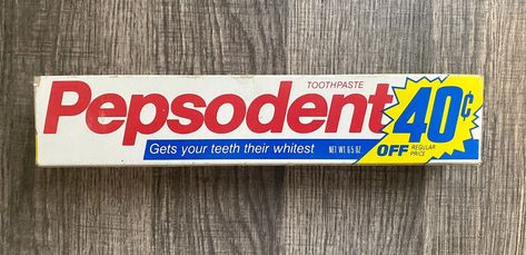 Pepsodent toothpaste box Pepsodent Toothpaste, Creme Dental, School Hair, Vintage Bath, Household Goods, Health Products, Hairstyles For School, Old School, Toothpaste