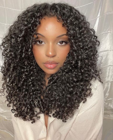 3c Curly Hair, 3c Hair, Natural Curly Hair Cuts, Layered Curly Hair, Beautiful Curly Hair, Haircuts For Curly Hair, Hairdos For Curly Hair, Black Curly Hair, Curly Hair Inspiration