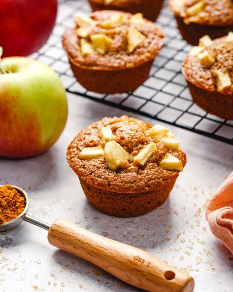 Healthy Apple Muffins – A Couple Cooks Healthy Apple Oatmeal, Apple Muffins Healthy, Apple Oatmeal Muffins, Best Fish Recipes, Almond Flour Muffins, Apple Oatmeal, Sweet Muffin, Apple Muffins, Vegan Salad Recipes