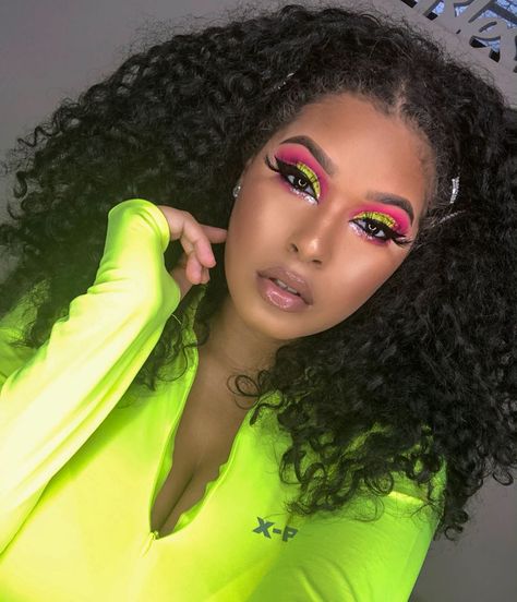 Watermelon Neon Tingz 😋  —————————————————-… Green And Pink Eye Makeup, Pink And Green Makeup Looks, Pink And Green Makeup, Lime Outfit, Green Makeup Looks, Pink Eye Makeup Looks, Dead Makeup, Pink Eye Makeup, Eye Makeup Looks