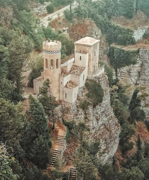 Five things to see in Erice absolutely Sicily Italy, Travel Board, Sicily, Places To Visit, Castle, Tower, Italy, Travel