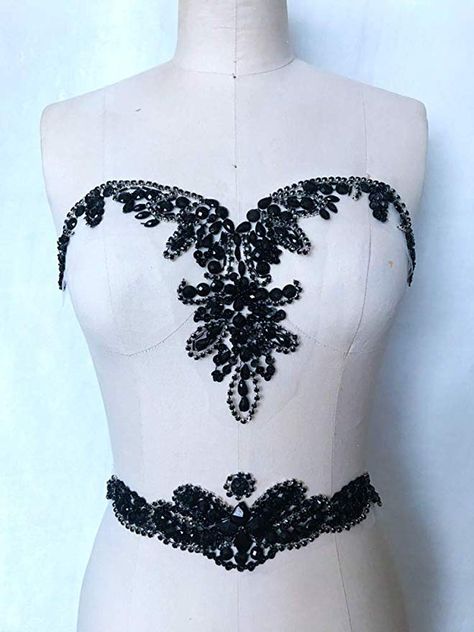 Diy Bodice, Diy Necklines, Robe Diy, Eras Outfits, Bodice Applique, Modern Costumes, Bridal Applique, Tambour Embroidery, Dress Alterations