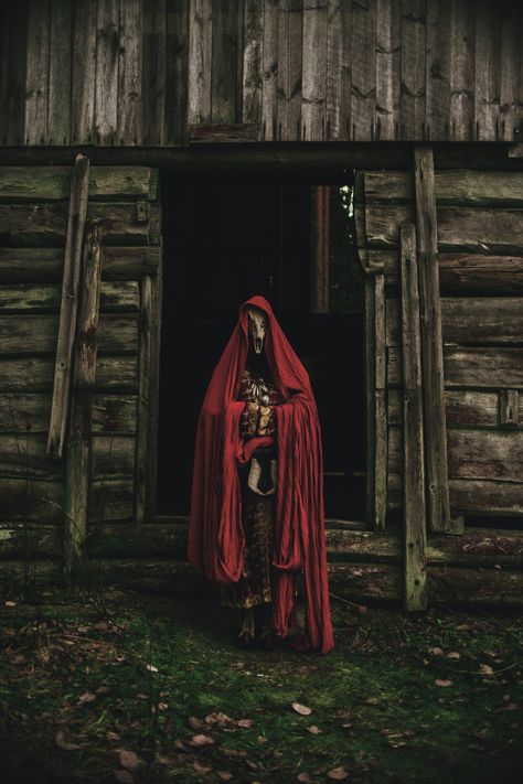 Slavic Village, Slavic Witch, M.night Shyamalan, Folk Horror, Red Witch, Hot Wheel, Witch Aesthetic, Dark Photography, Coven