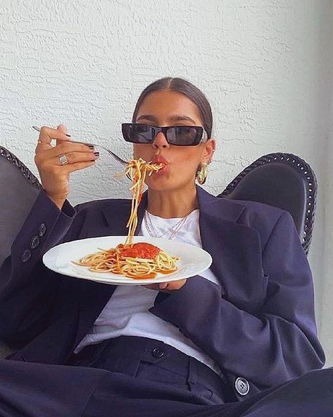 Eating Spaghetti, Food Photoshoot, Food Photography Props, Luv Aj, Food Photography Styling, Ideas For Instagram Photos, Summer Photos, Insta Photo Ideas, Summer Aesthetic