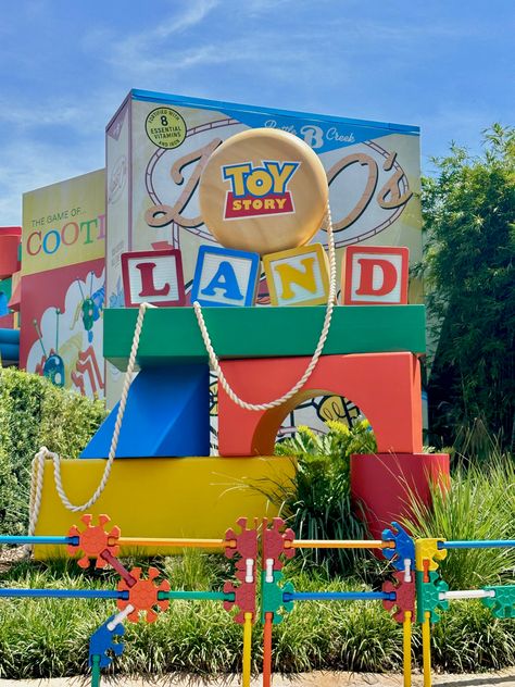 walt disney world hollywood studios toy story land Disney World Hollywood Studios, Toy Story Land, Disney Designs, Trunk Or Treat, Walt Disney Company, Disney World Trip, Hollywood Studios, Candy Shop, Disney Trips