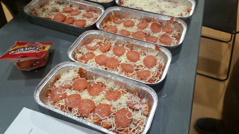 Freezer Meals – Bubble Up Pepperoni Pizza Pizza Freezer Meal, Mini Freezer Meals, Freezable Food, Individual Freezer Meals, Bake Meals, Freeze Meals, Bubble Pizza, Freezer Ideas, Bubble Up Pizza