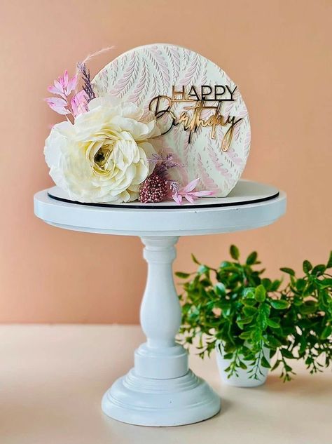 Birthday cake decor inspo, cake decorating ideas, cake decor, cake decorating, cute cakes Top Forward Cake Designs, Top Forward Cake Ideas, Top Forward Cake, Cake Painting Tutorial, Elegant Cake Design, Birthday Cake Decor, 10 Birthday Cake, Cake Hacks, Beautiful Cake Designs