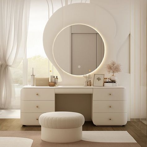 Off White Room Aesthetic, Rooms With Vanity, Make Up Vanity Set Up, Vanity Set Up Ideas, Mirror Bedroom Ideas, Makeup Room Ideas, Makeup Vanity Ideas, Makeup Furniture, Furniture Aesthetic