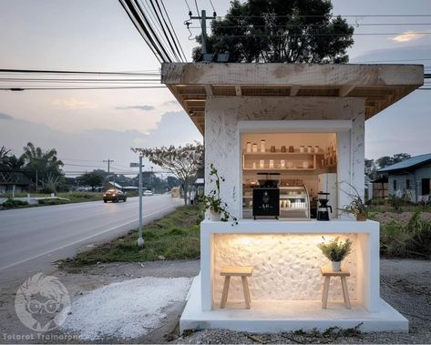 Small Coffee Shop Design Outdoor, Tiny Cafe Design, Coffee Shop Design Outdoor, Small Coffee Shop Design, Small Shop Design, Restaurant Kitchen Design, Coffee House Design, Commercial Kitchen Design, Mini Cafe