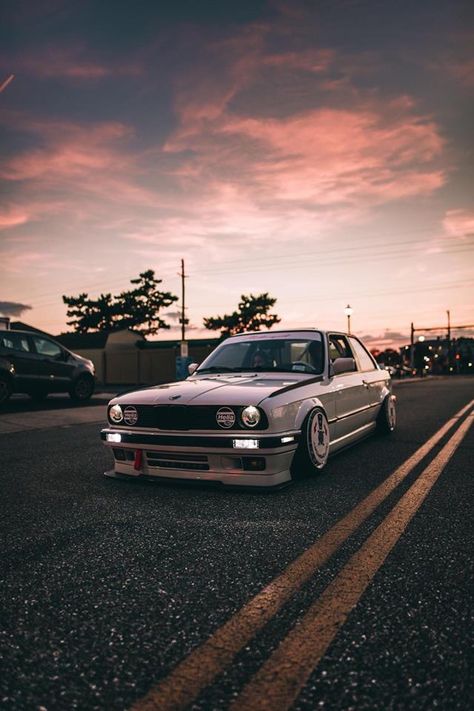 BMW | E30 E30 Aesthetic, Bmw E39 M5 Wallpapers, E30 Aesthetic Wallpaper, Bmw E30 Wallpapers, Bmw 325is E30 Wallpaper, Bmw Aesthetic Wallpaper, Bmw E30 Aesthetic, Bmw Kockica, E30 Wallpaper