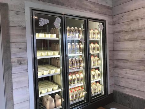 FarmLove - Farm Market Stores | Cabot Creamery Country General Store Ideas, General Store Ideas Small Towns Interior, Small General Store Ideas, Country Market General Store, Farm Market Store, Merchantile Ideas, Farm Shop Ideas Country Stores, Farm Store Display, Country Store Ideas