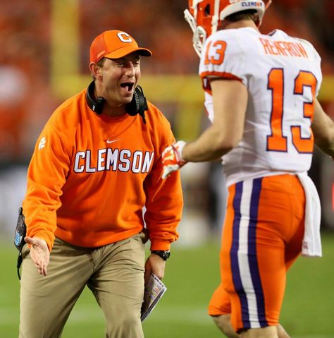 Hunter Renfrow Dabo Swinney Dabo Swinney, Clemson Tailgating, Hunter Renfrow, Clemson Tiger Paw, Coach Outfits, Clemson Tigers Football, Clemson Fans, Clemson Football, Tiger Football