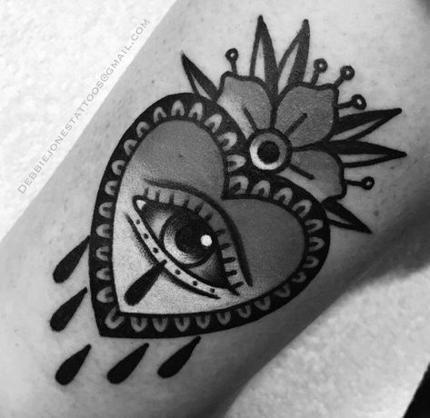 Traditional Heart Tattoos, Traditional Tattoo Inspiration, Evil Eye Tattoo, Traditional Style Tattoo, Saved Tattoo, Herz Tattoo, Finger Tattoo Designs, Traditional Tattoo Sleeve, Heart Tattoo Designs